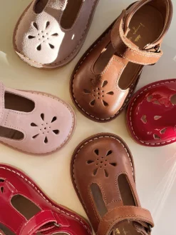 Konges Sløjd Chou Sandals Cutwork Leather - Cognac*Born Sandaler