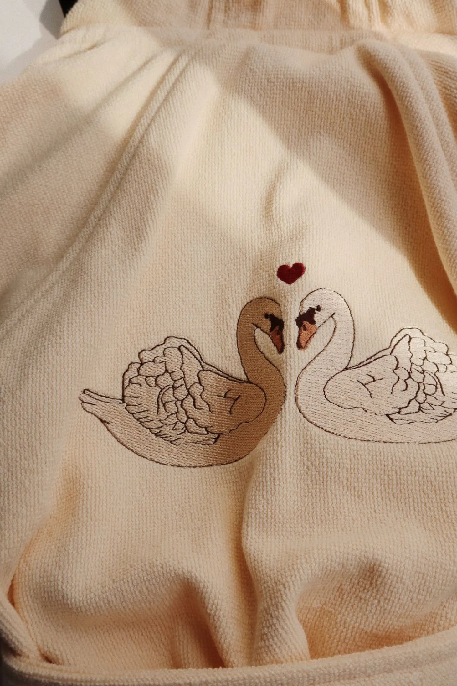 Konges Sløjd Frottebadekabe Med Broderi - Swan* Håndklæder & Badekåber