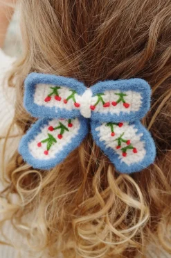 Konges Sløjd Harspaende Med Haeklet Slojfe Og Kirsebaer - Cherry*Born Haraccessories