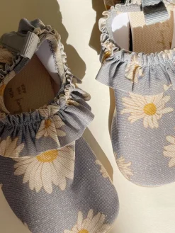 Konges Sløjd Jade Badesko Med Flaeser - Daisy Blue*Born Badesko