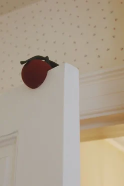Konges Sløjd Kirsebaer Dorstopper - Cherry* Dekoration & Indretning
