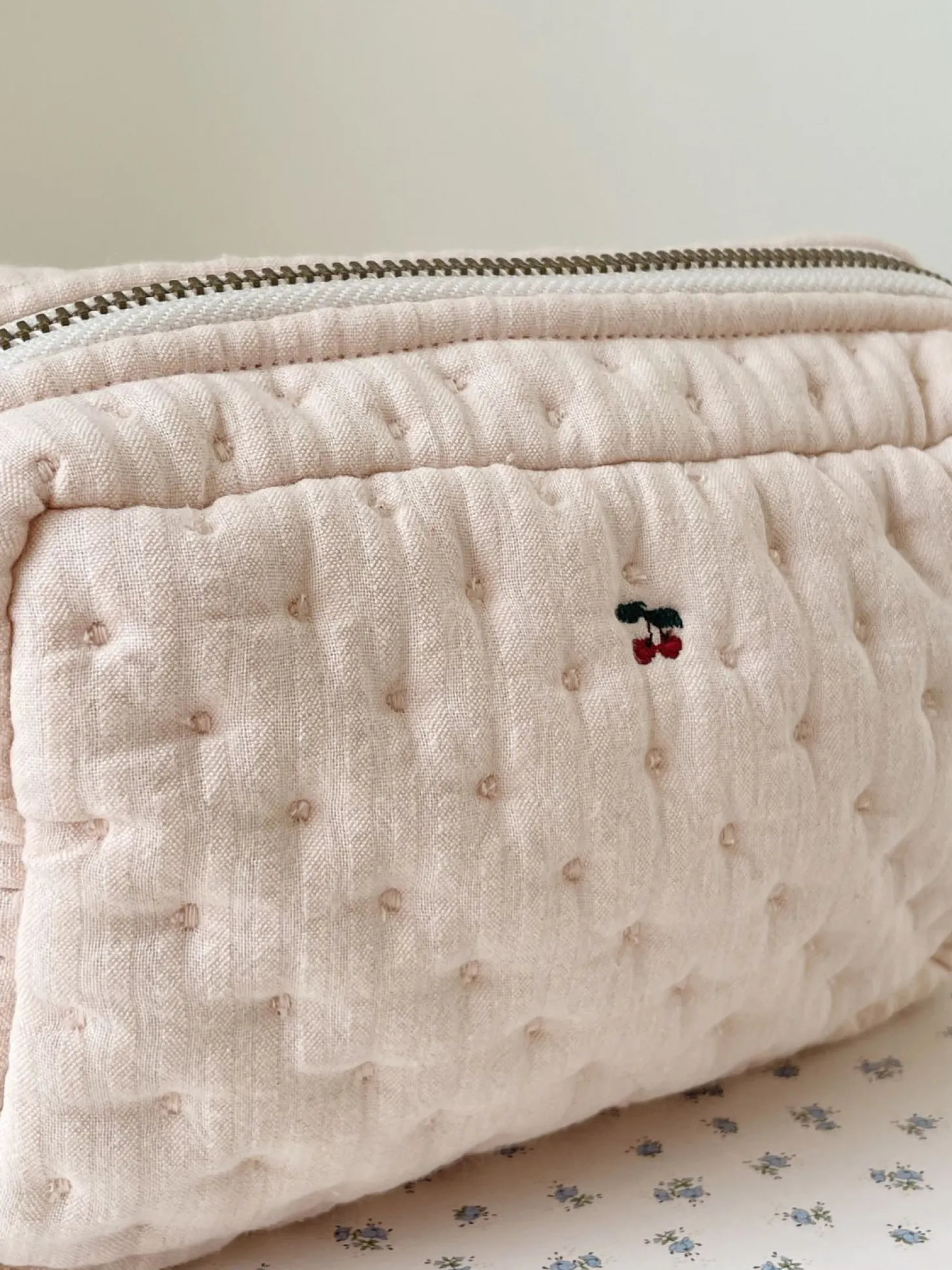 Konges Sløjd Lille Toilettaske I Baek Og Bolge - Cameo Rose* Toilettasker