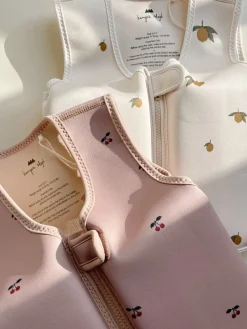 Konges Sløjd Neopren Svømmevest - Cherry*Born Svømmeveste