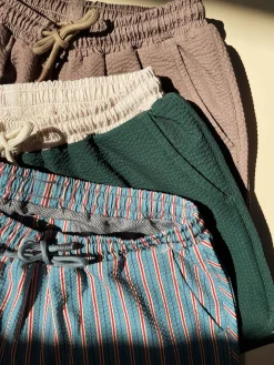Konges Sløjd Seer Asnou Badeshorts - Pinel Grove/Shitake/French Oak*Born Badebukser & Bluser