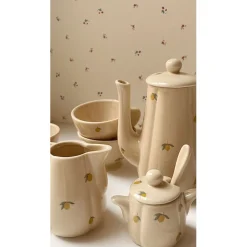 Konges Sløjd Tesaet I Porcelaen - Cherry* Kunst & Kreativitet